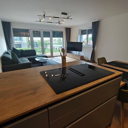 קלוסטרניובורג Triplex Appartements מראה חיצוני תמונה