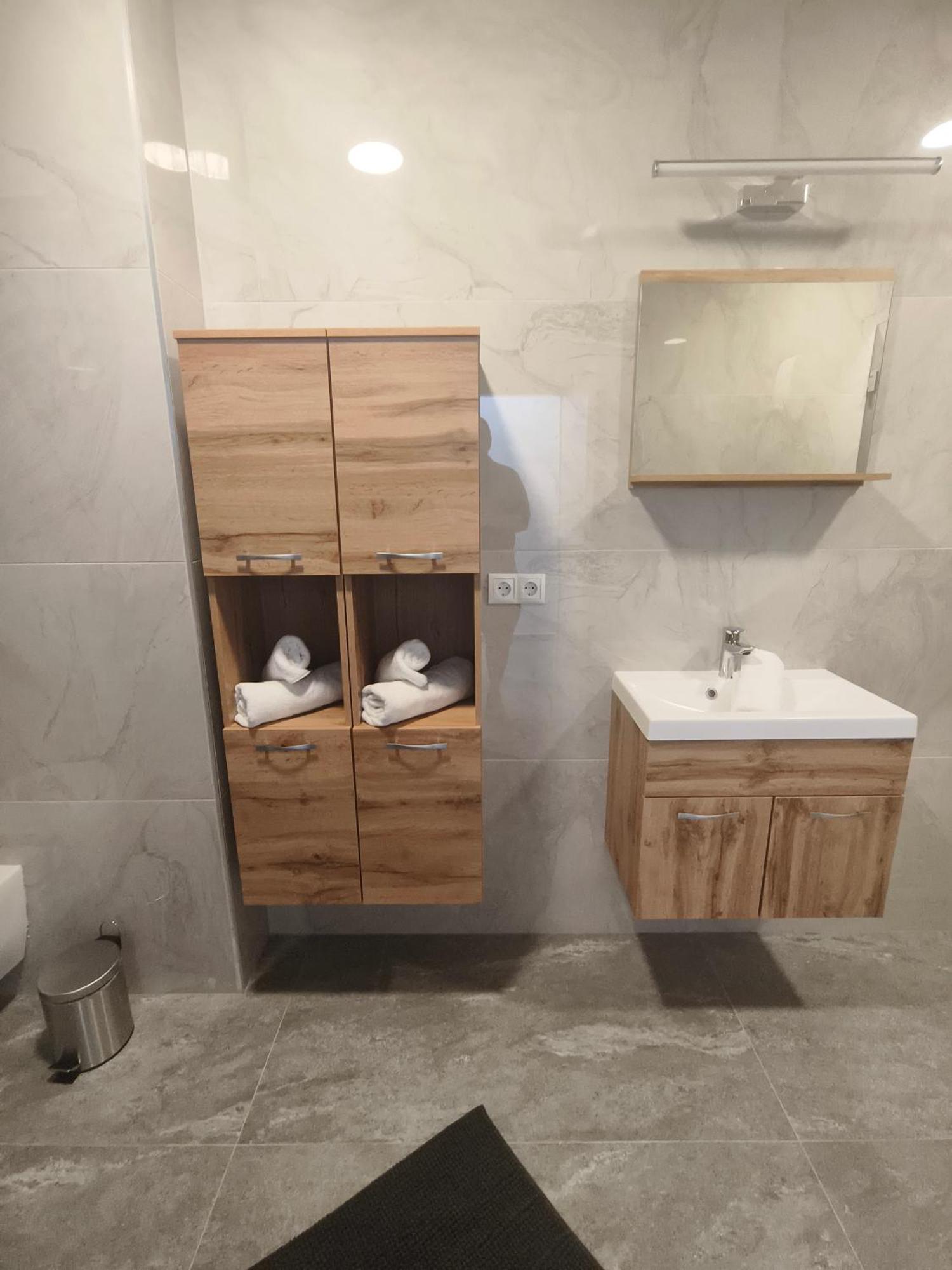 קלוסטרניובורג Triplex Appartements מראה חיצוני תמונה