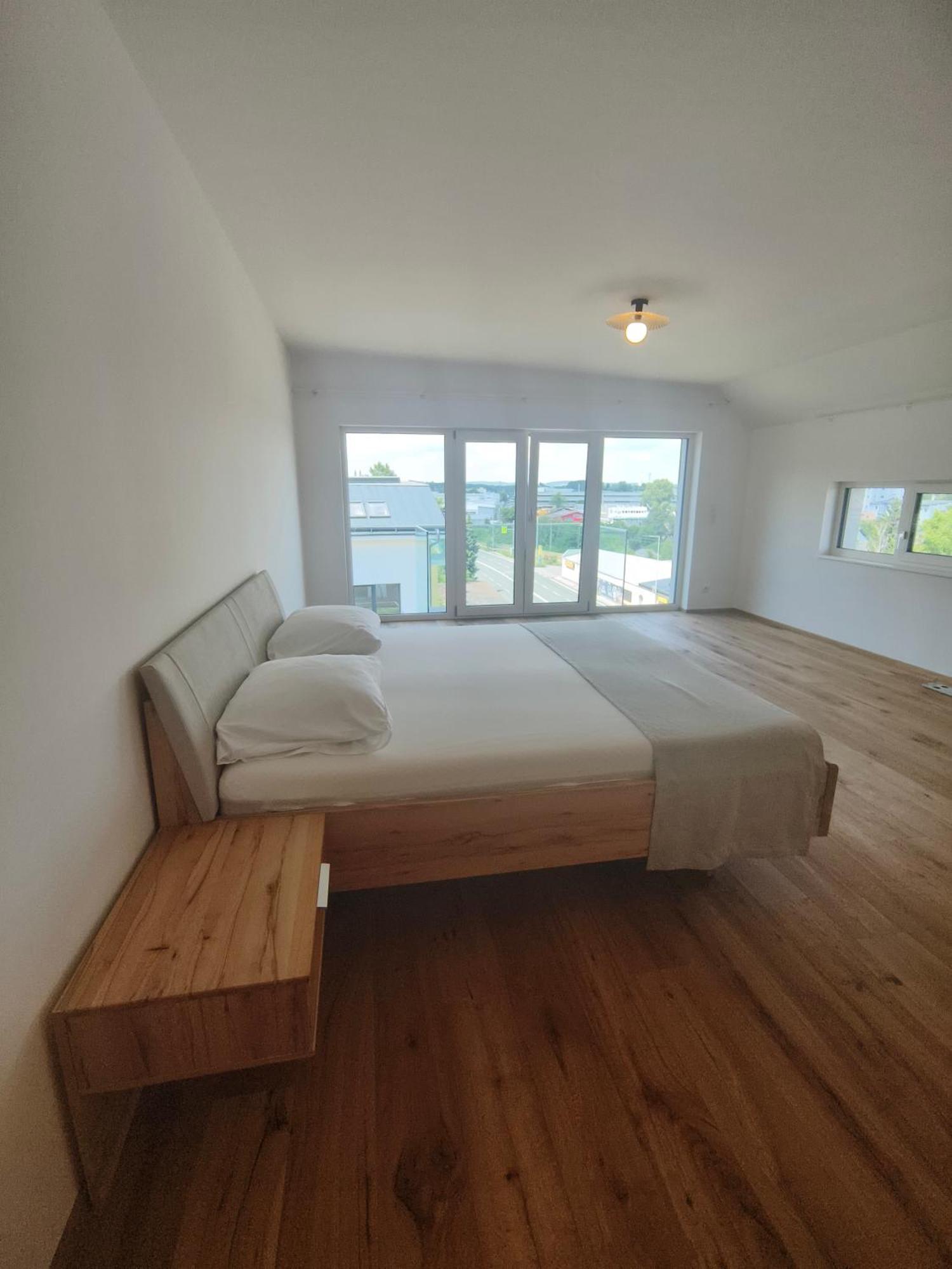 קלוסטרניובורג Triplex Appartements מראה חיצוני תמונה