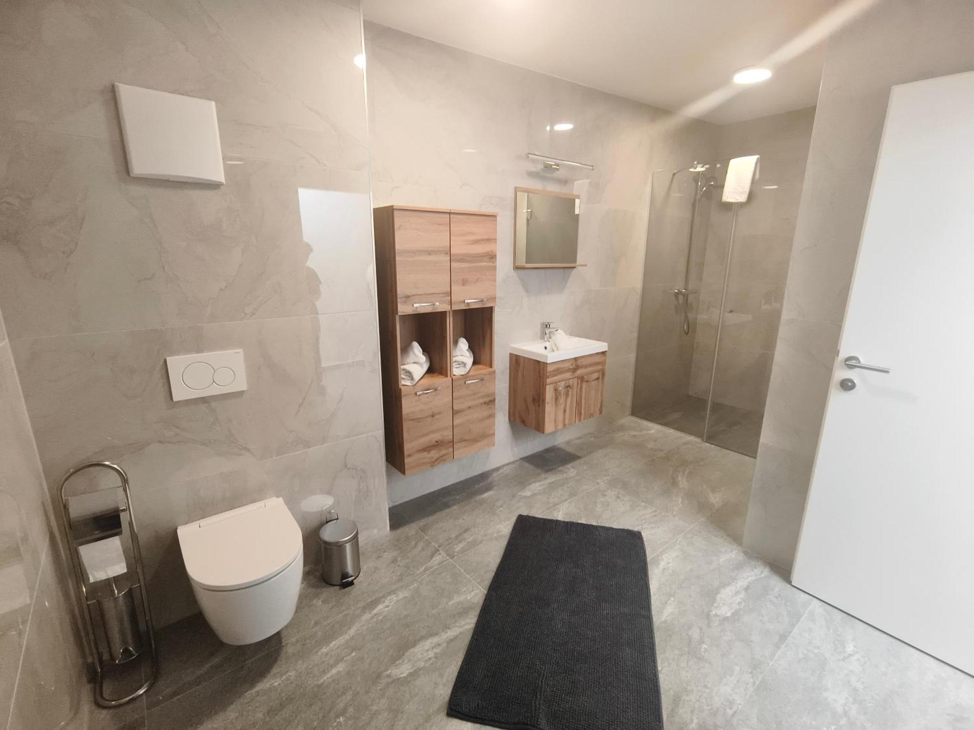 קלוסטרניובורג Triplex Appartements מראה חיצוני תמונה