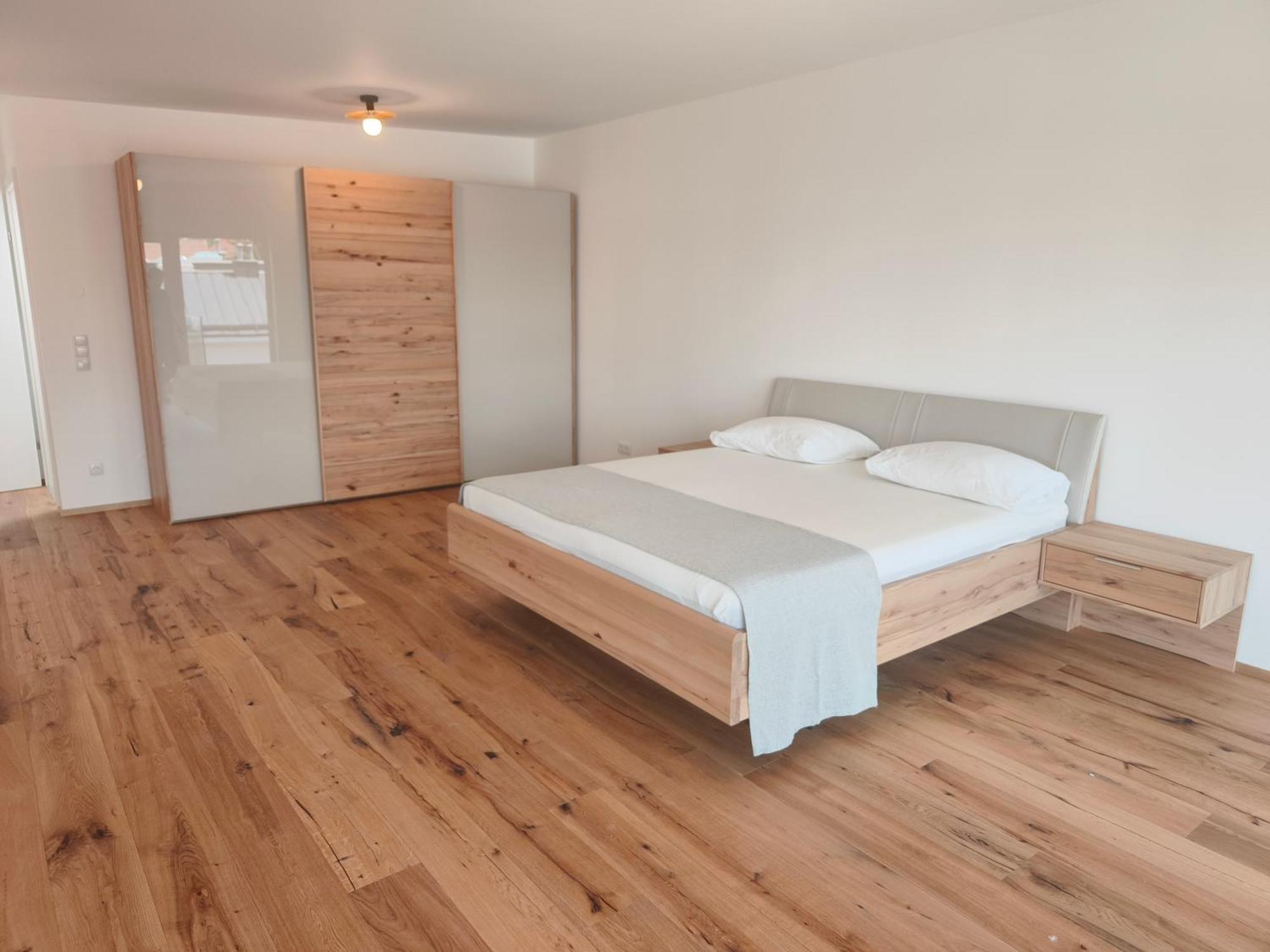 קלוסטרניובורג Triplex Appartements מראה חיצוני תמונה