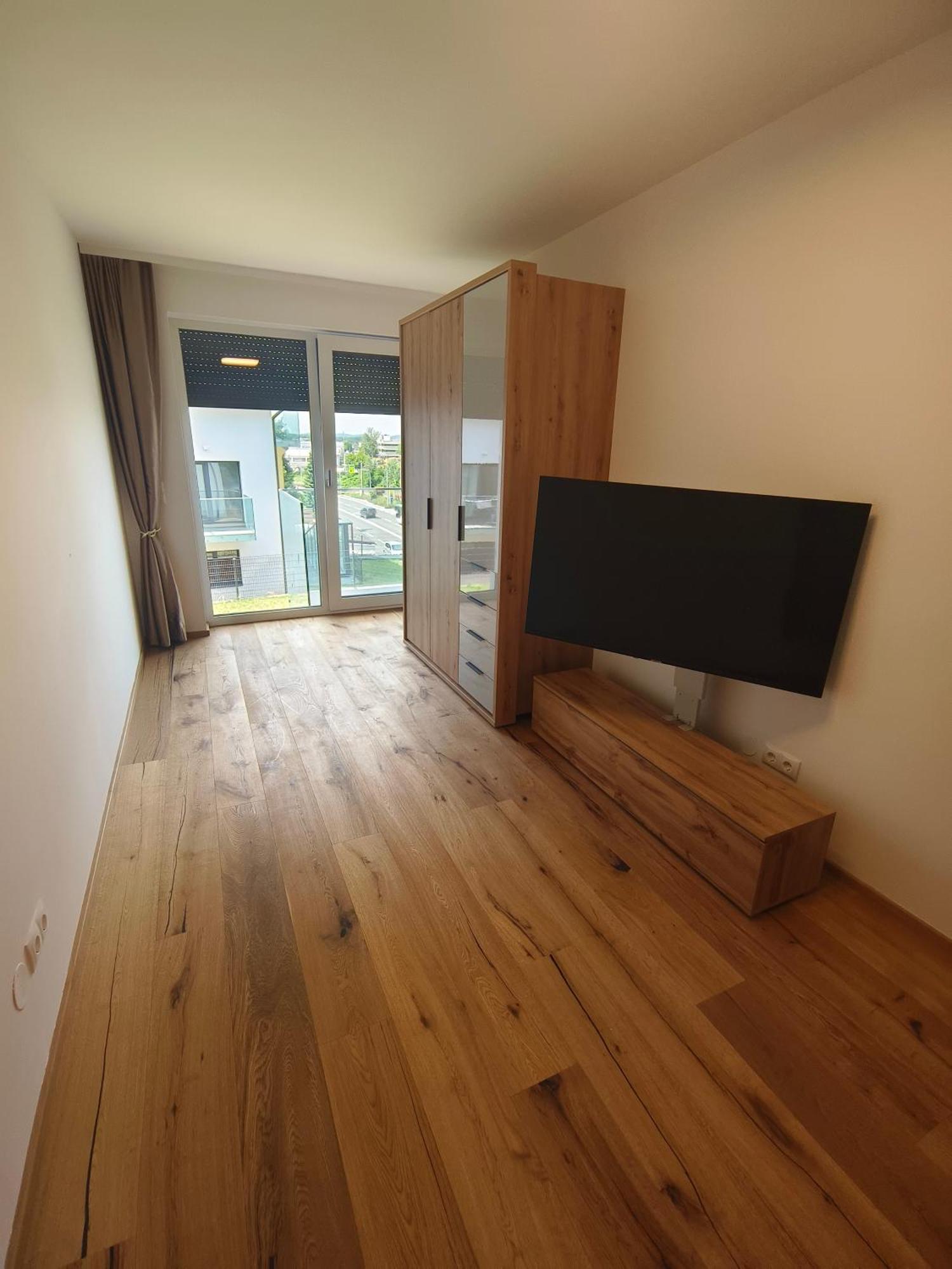 קלוסטרניובורג Triplex Appartements מראה חיצוני תמונה