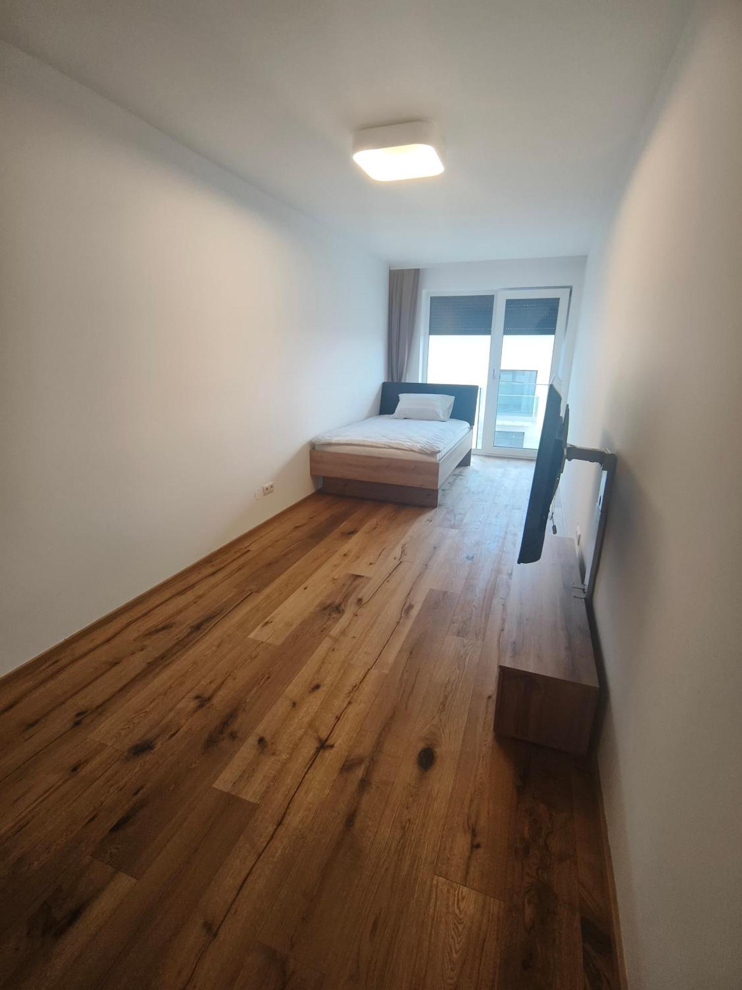 קלוסטרניובורג Triplex Appartements מראה חיצוני תמונה
