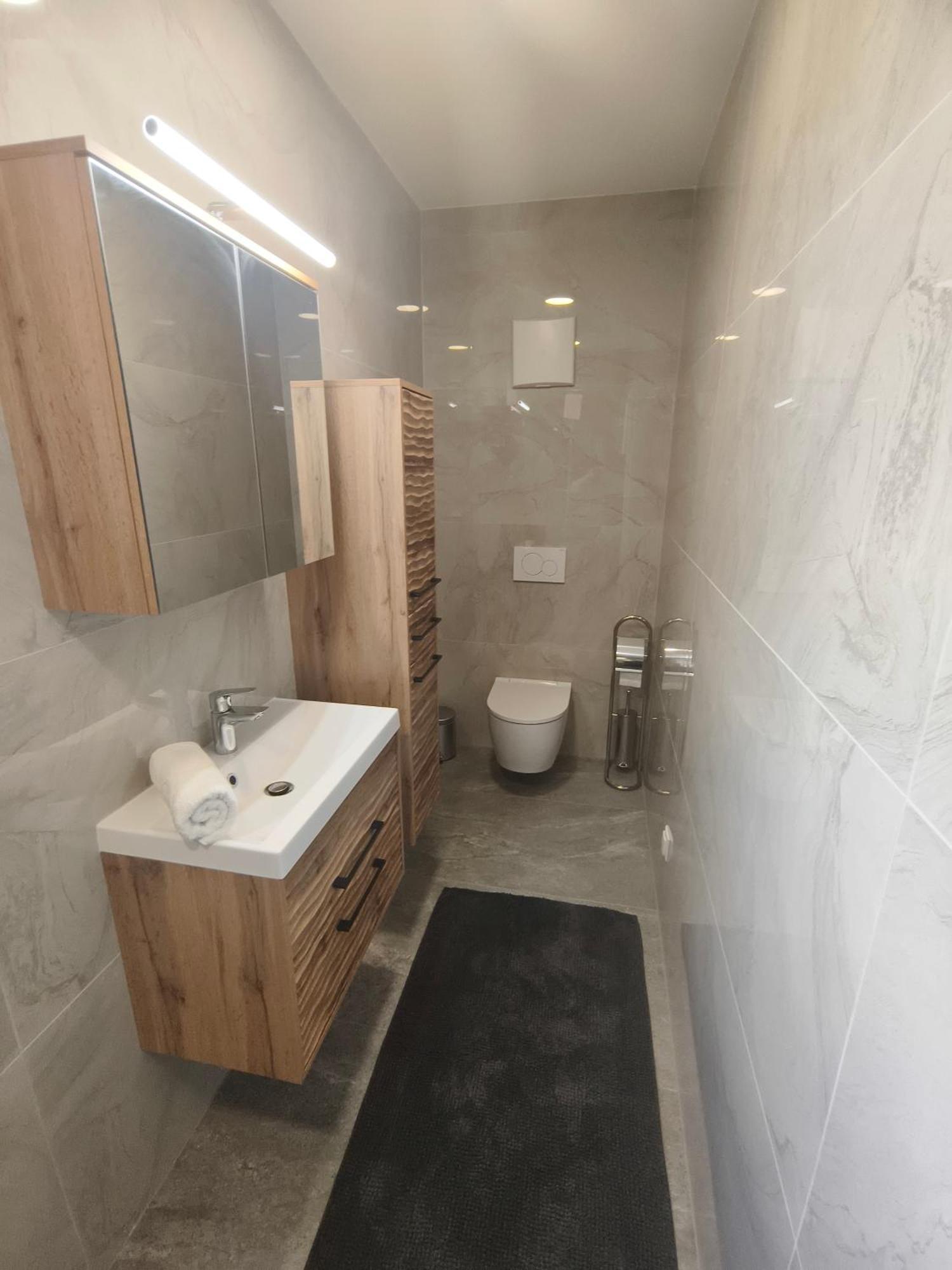 קלוסטרניובורג Triplex Appartements מראה חיצוני תמונה