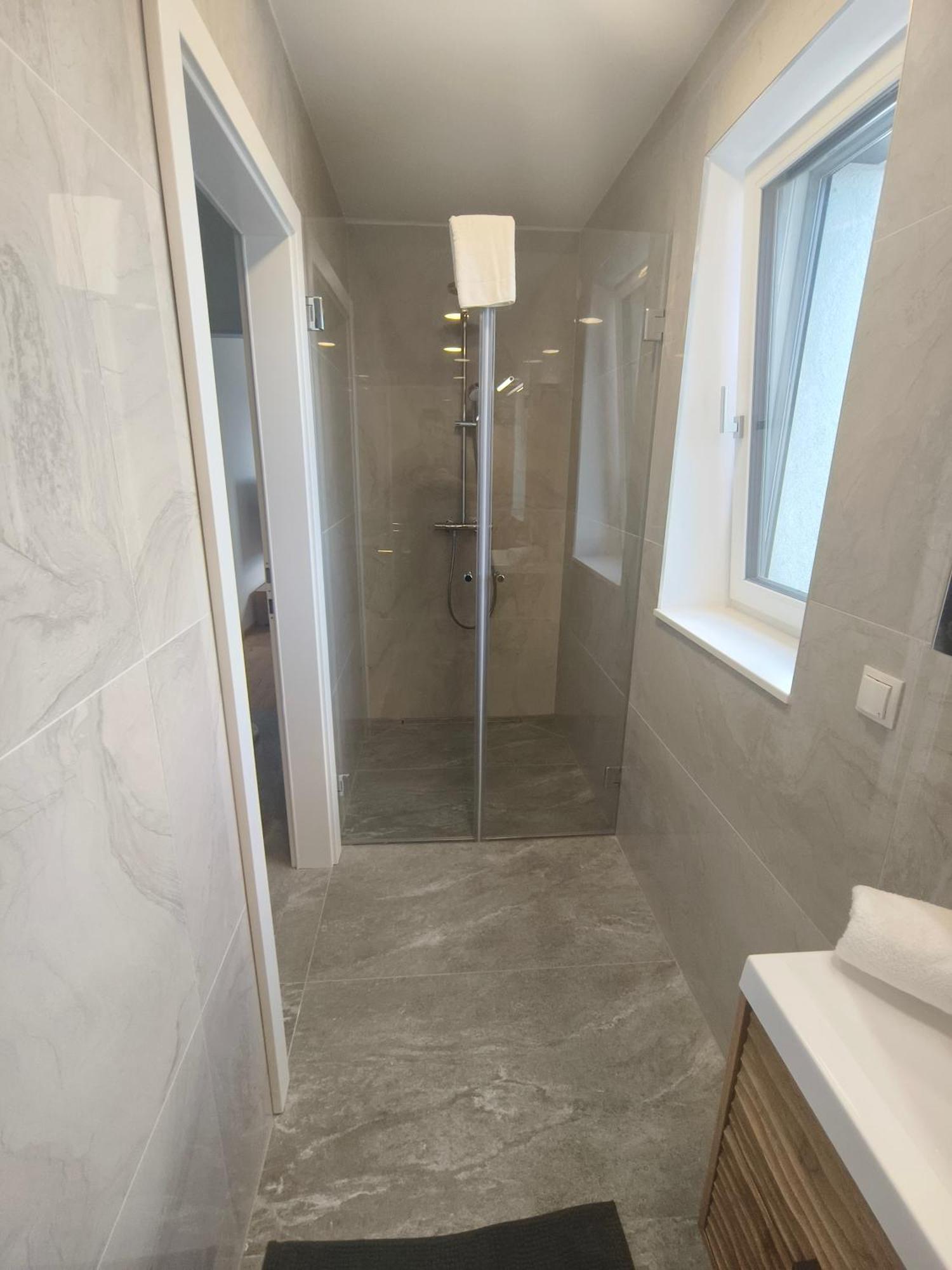 קלוסטרניובורג Triplex Appartements מראה חיצוני תמונה
